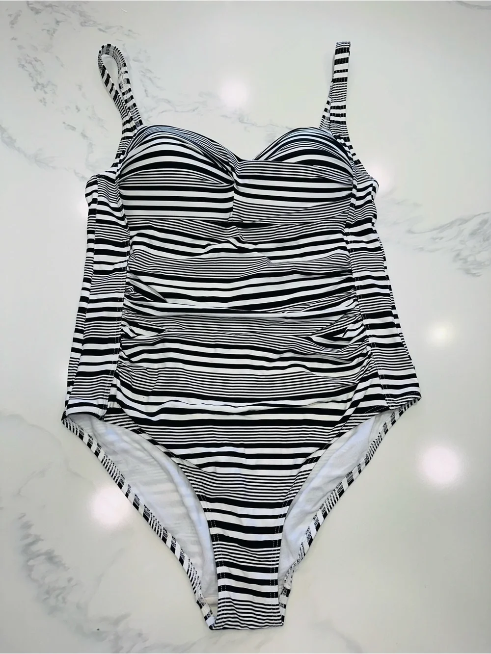 NIP TICK SIZE 10~STRIPE MIRACLE SUIT SWIMSUIT BATHING SUIT  Nip Tuck Bond-Eye